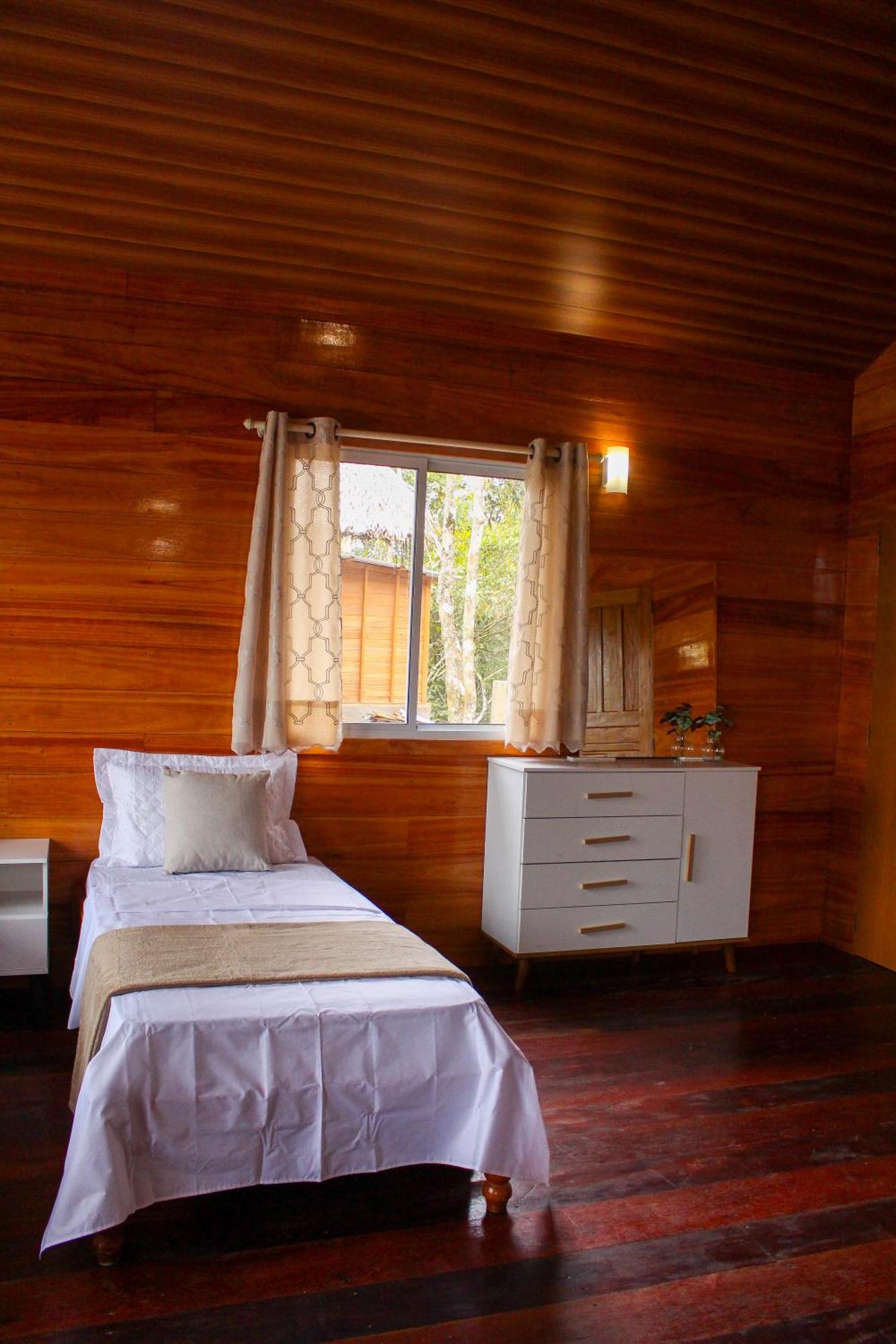 Dolphin Lodge Careiro Εξωτερικό φωτογραφία