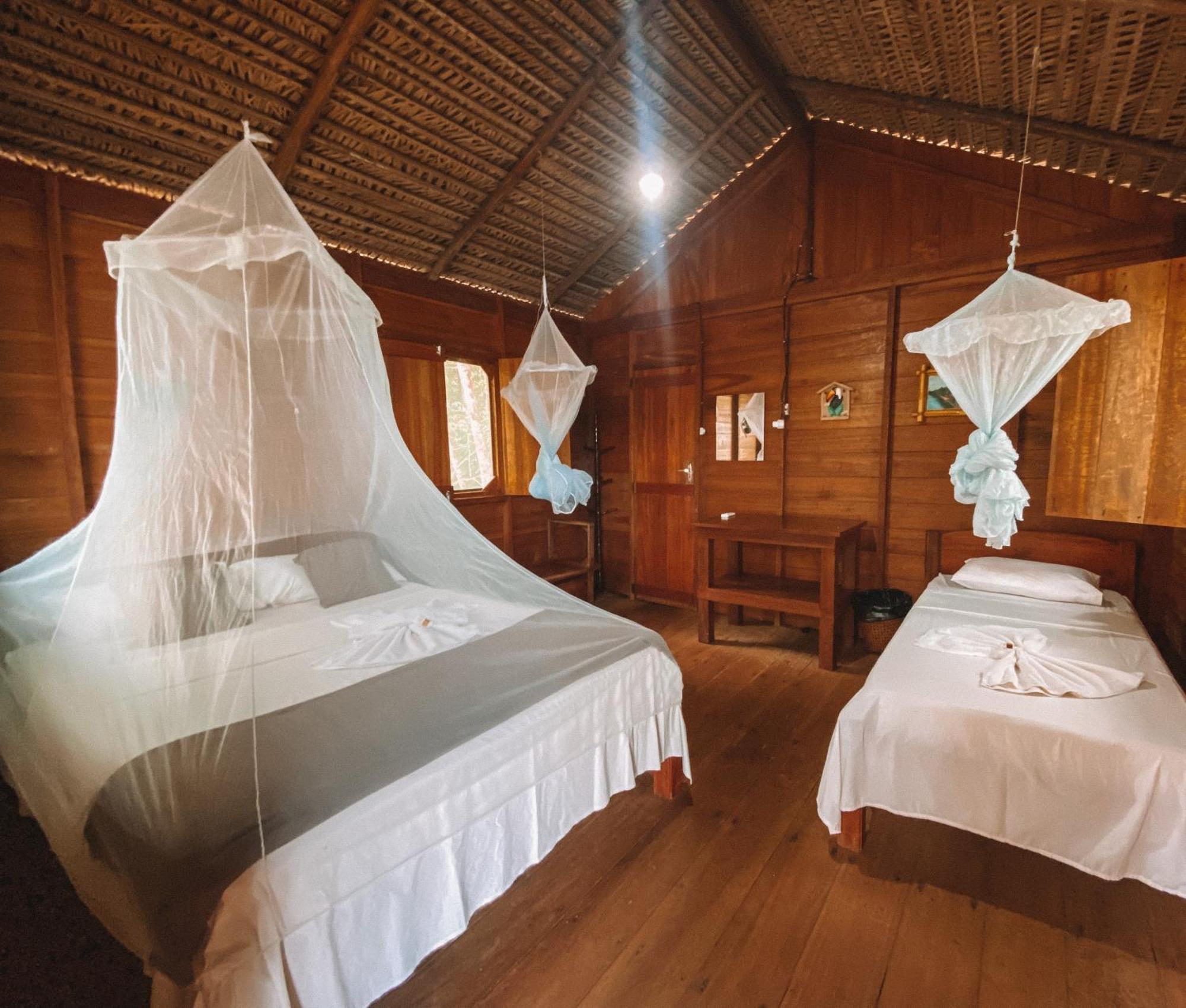 Dolphin Lodge Careiro Εξωτερικό φωτογραφία