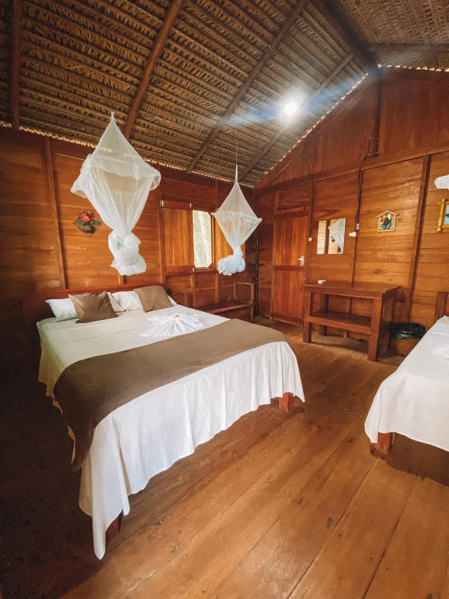 Dolphin Lodge Careiro Εξωτερικό φωτογραφία